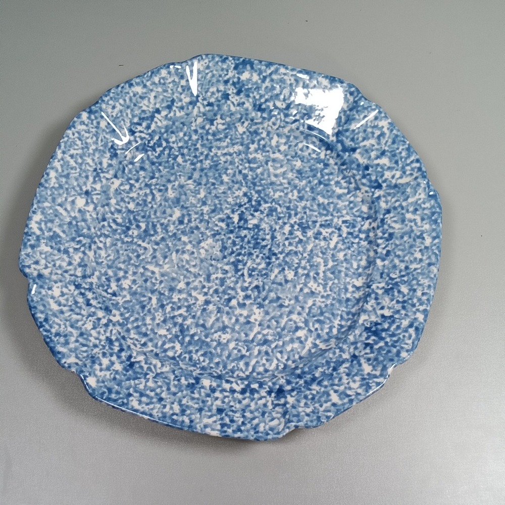 Blue White Spongeware Scalloped Edge Ceramic Dinner Plate‎ 10.5 Inch Farmhouse